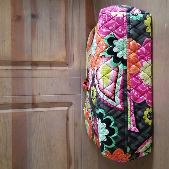 Vera Bradley Ziggy Zinnia Large Tote Bag - Picture 9 of 13